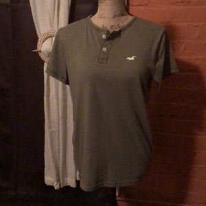 Men’s olive hollister shirt